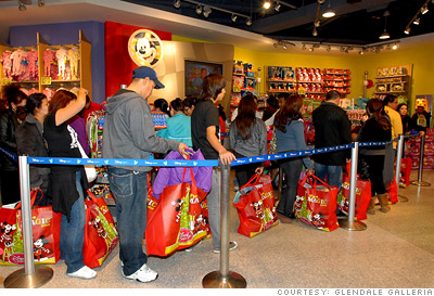  Black Friday Store on Bargain Hunters On The Prowl   Disney S World Of Shopping  6