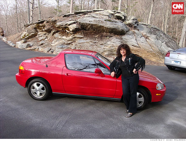 Dodi Milardo has almost 225000 miles on the Honda Civic Del Sol she bought