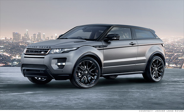 Covered in a dull mattefinish paint this Evoque has black wheels with 
