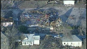 Resort city of Branson takes a direct hit from tornado - CNN.com