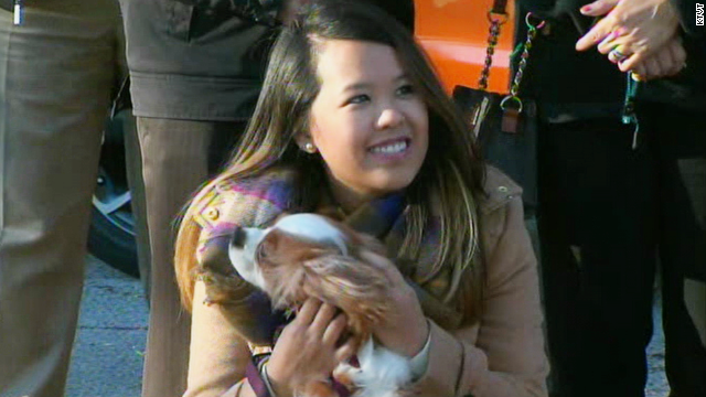 Dallas nurse Nina Pham reunited with dog after Ebola - CNN.com