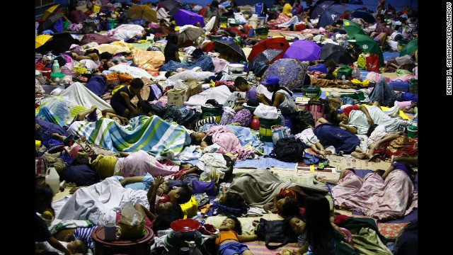 Typhoon Hagupit lashes Philippines - CNN.com