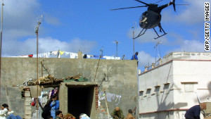 On the set of the movie, &#39;Black Hawk Down&#39;