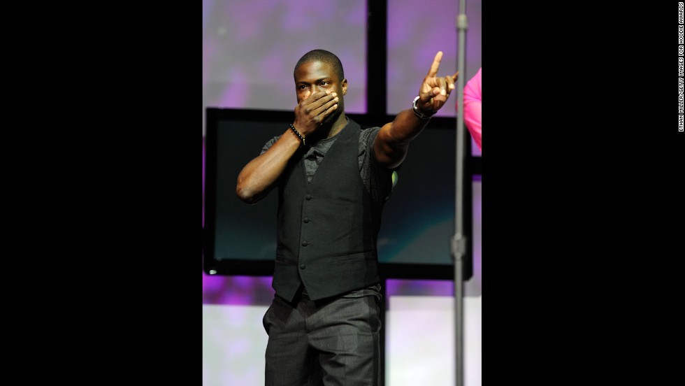 Kevin hart at the ford hoodie awards #7