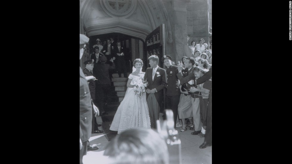 John and Jacqueline Kennedy's wedding photos auctioned - CNN.com