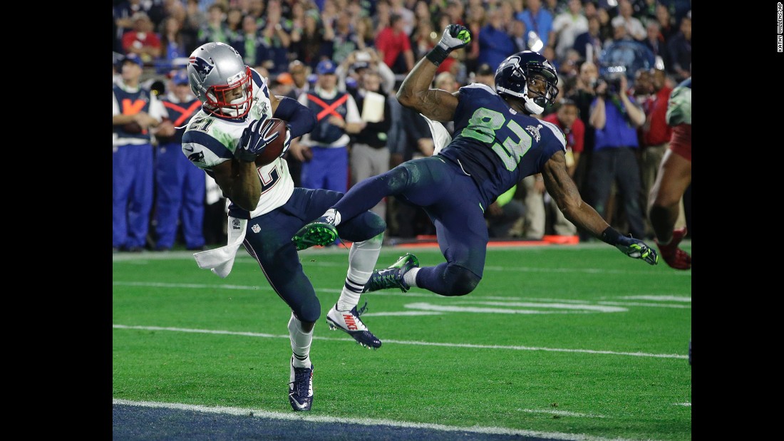 Patriots rookie Malcolm Butler intercepts Wilson on the goal line, clinching the Patriots' victory in the last minute of the game.
