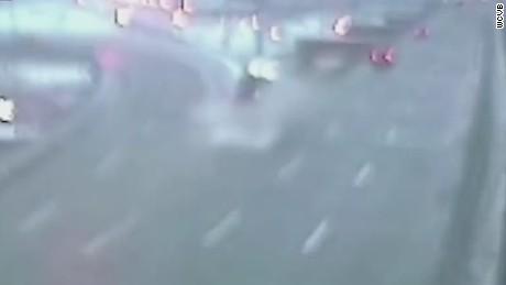 Man survives terrifying crash off bridge - CNN Video