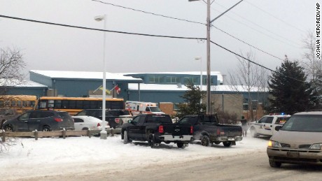 4 die in shooting at La Loche school in Saskatchewan - CNN.com