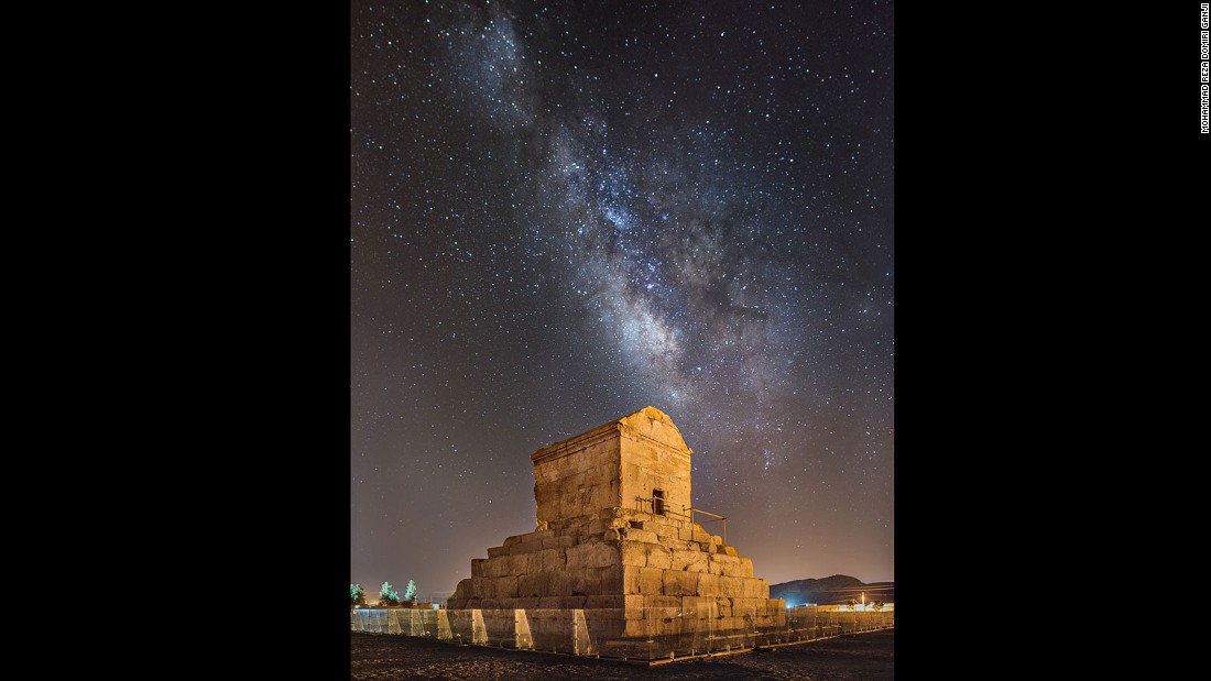 This tomb consists of a chamber with sloping roof built on seven stone tiers. In 336 BC, when Alexander the Great invaded Persia, Pasargadae was destroyed and the entire treasury of the palaces and tomb of Cyrus were looted.