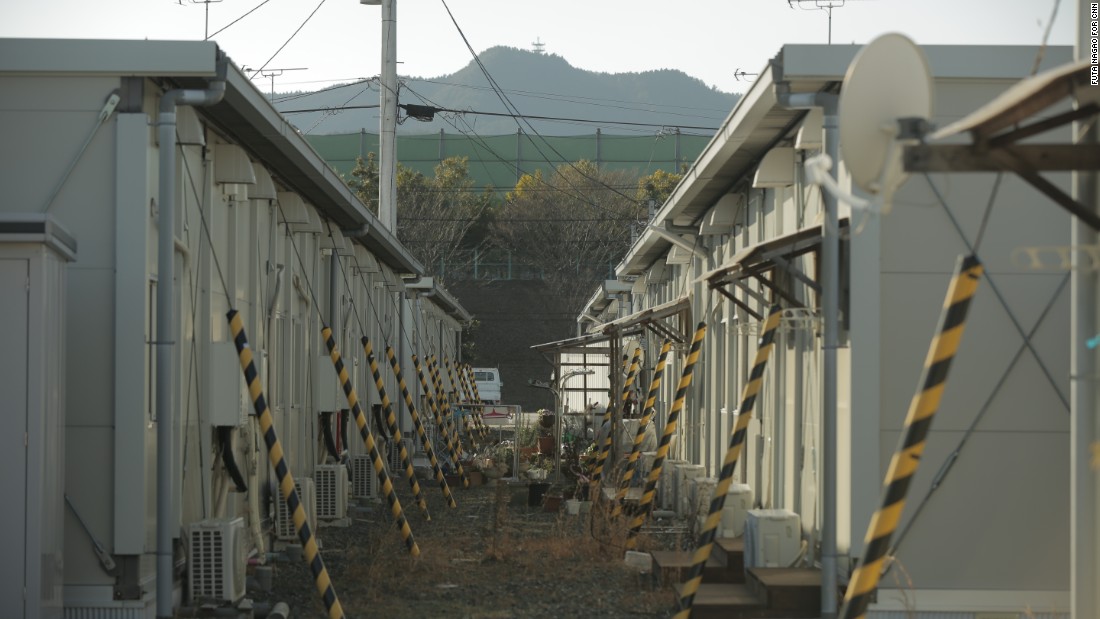 160304120748-fukushima-temp-housing-7-super-169.jpg