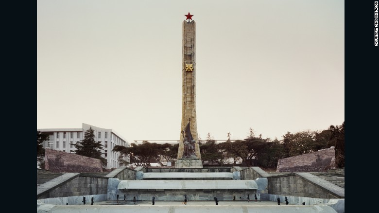 The Tigrachin monument, built in 1984, in Addis Ababa, Ethiopia (photograph: Che Onejoon).