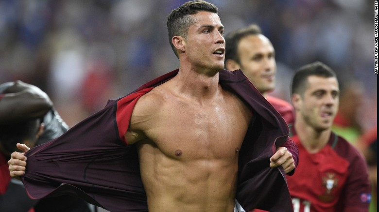 Ronaldo&#39;s trademark celebration was on show in Paris. 