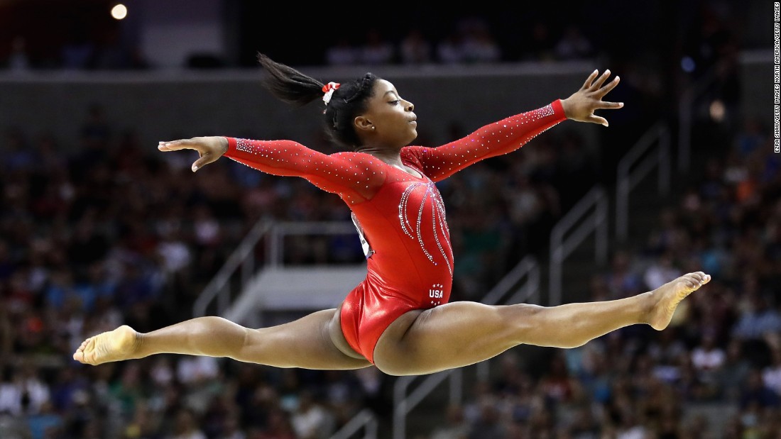 Simone Biles' amazing moves