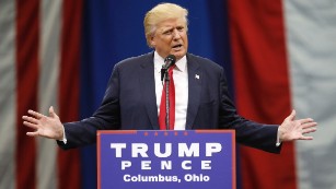 With Russia a campaign issue, Clinton gains on foreign affairs