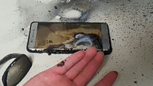 This handout photo taken and released by Gwangju Bukbu Police Station on September 13, 2016 shows a blown-up Samsung Galaxy Note7 smartphone in Gwangju, 270 kms south of Seoul.
According to the police, the owner claims he received burn injuries on a finger while attempting to extinguish his burning phone after he was jolted from his bed by the sound of an explosion early September 13. Samsung shares plunged September 12 after the South Korean electronics giant urged global consumers to stop using its Galaxy Note 7 smartphone due to a spate of exploding batteries that raised alarm around the world.
 / AFP PHOTO / Gwangju Bukbu Police Station / STR / ---- EDITORS NOTE ---- RESTRICTED TO EDITORIAL USE   MANDATORY CREDIT &quot;AFP PHOTO / GWANGJU BUKBU POLICE STATION&quot;   NO MARKETING NO ADVERTISING CAMPAIGNS  -  DISTRIBUTED AS A SERVICE TO CLIENTSSTR/AFP/Getty Images