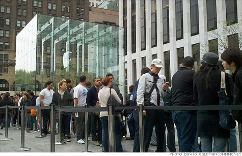 Customers waited in line at Apple's Fifth Avenue store to be the first to get the white iPhone 4.