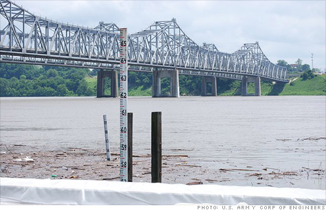 Memphis businesses are bracing themselves for a major flood as the Mississippi River keeps rising.