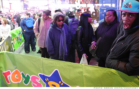 Toys 'R' Us broke with tradition and opened its doors at 9 p.m. Thursday compared to its customary opening at midnight at the end of Thanksgiving, three hours ahead of what is otherwise known as Black Friday.