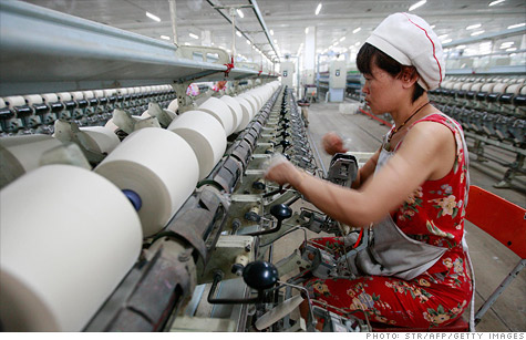 The Chinese manufacturing industry slowed down in November, slipping into negative territory.