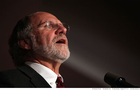 The House Agriculture Committee has voted to compel former MF Global CEO Jon Corzine to testify.