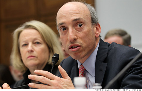 CFTC Chairman Gary Gensler said the JP Morgan Chase losses highlight the need for tough international rules on financial trades.