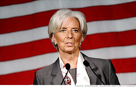 Christine Lagarde, managing director of the International Monetary Fund, is encouraging  U.S. lawmakers to focus on boosting the economy now, and worry about cutting deficits later.