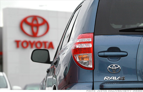 Toyota announced the recall Wednesday of some 778,000 vehicles in the United States due to a suspension problem that could cause crashes.