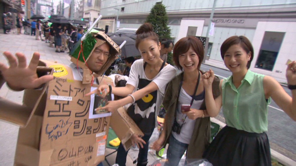 iPhone 5 frenzy kicks off in Japan