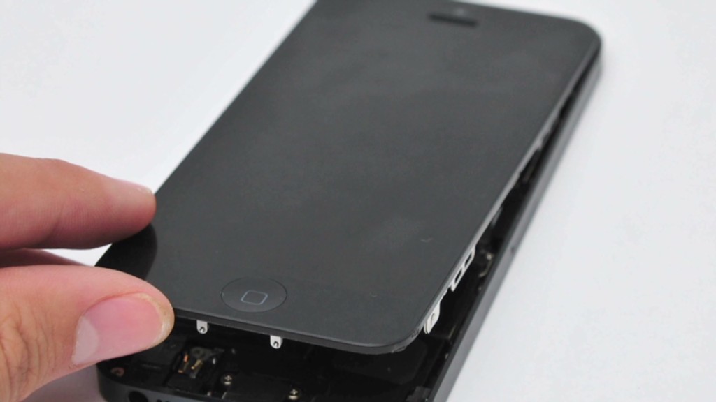 How $649 iPhone 5 costs only $180 to make