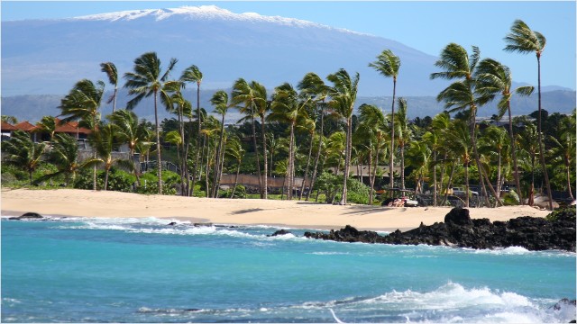 Hawaii: No paradise for the megabanks