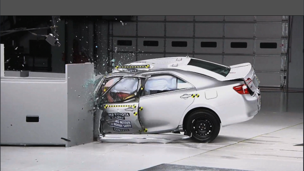 Toyota Camry gets slammed in new crash test