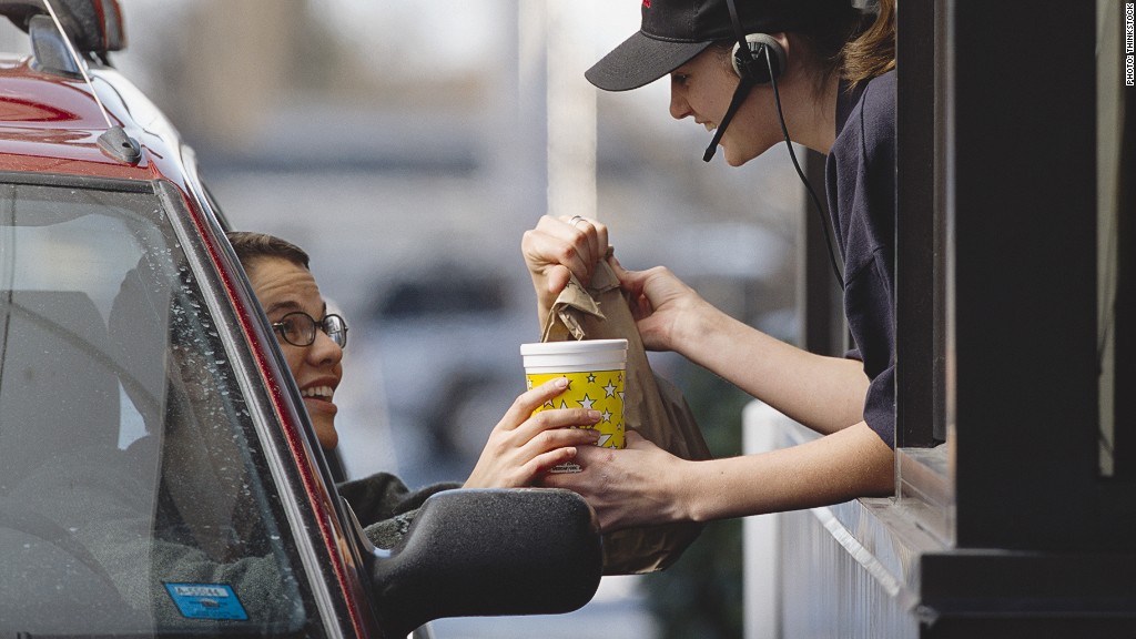 fast food worker minimum wage