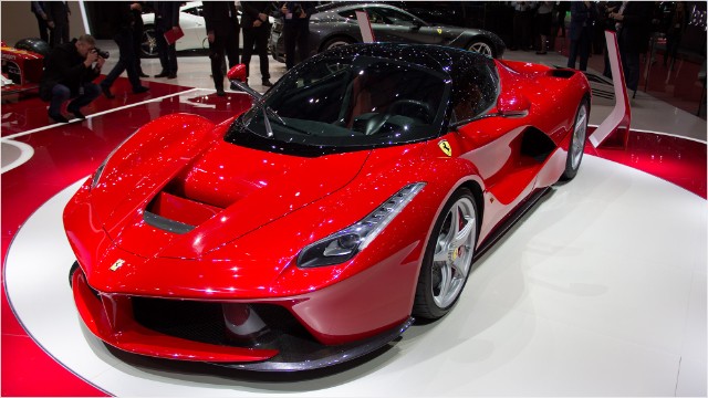 Inside Ferrari S Hybrid Supercar Laferrari