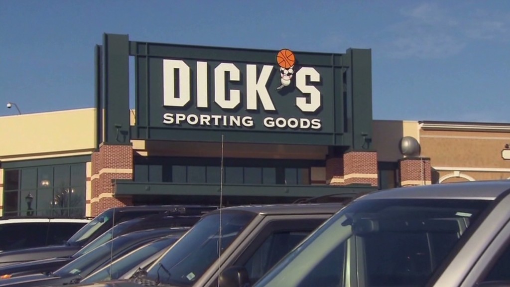 Dick's dives on weather, Lance Armstrong