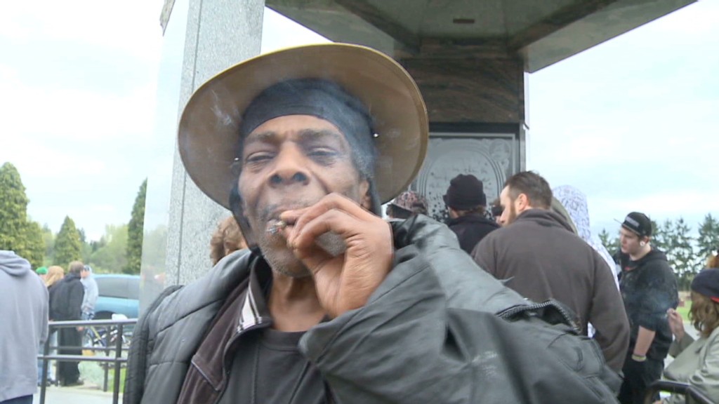 Washington celebrates first pot-legal 4/20