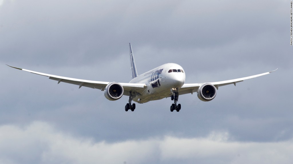 boeing dreamliner clear to fly