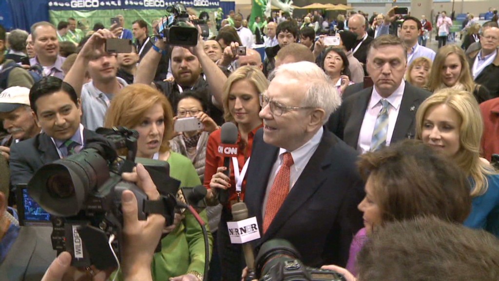 80 secs walking with Warren Buffett