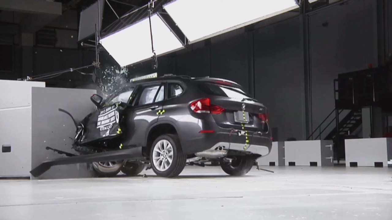 Small SUVs Struggle In Crash Test - Video - Personal Finance