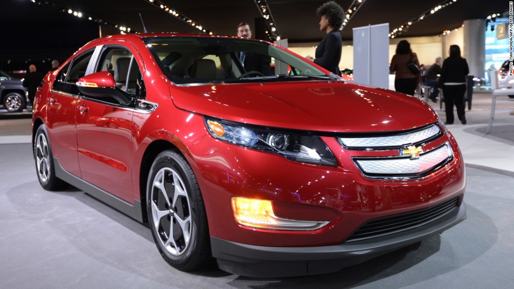 GM offers big price cut on Chevy Volt