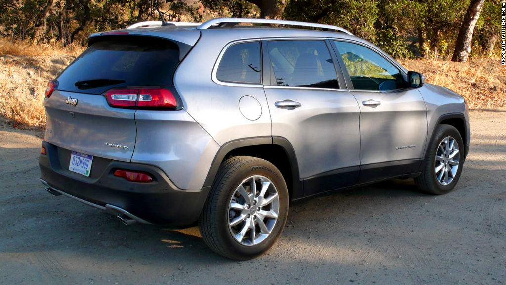 Sizing Up Competitors Jeep Cherokee One Tough Little Suv Cnnmoney