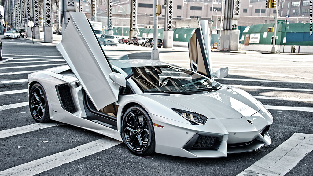 lamborghini aventador front doors open