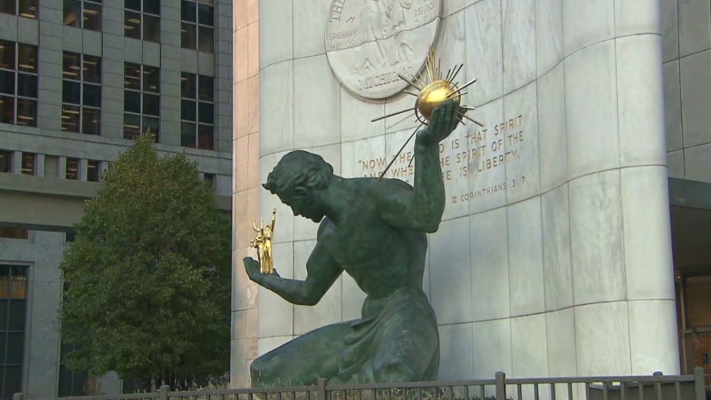 Detroit tries to rise again