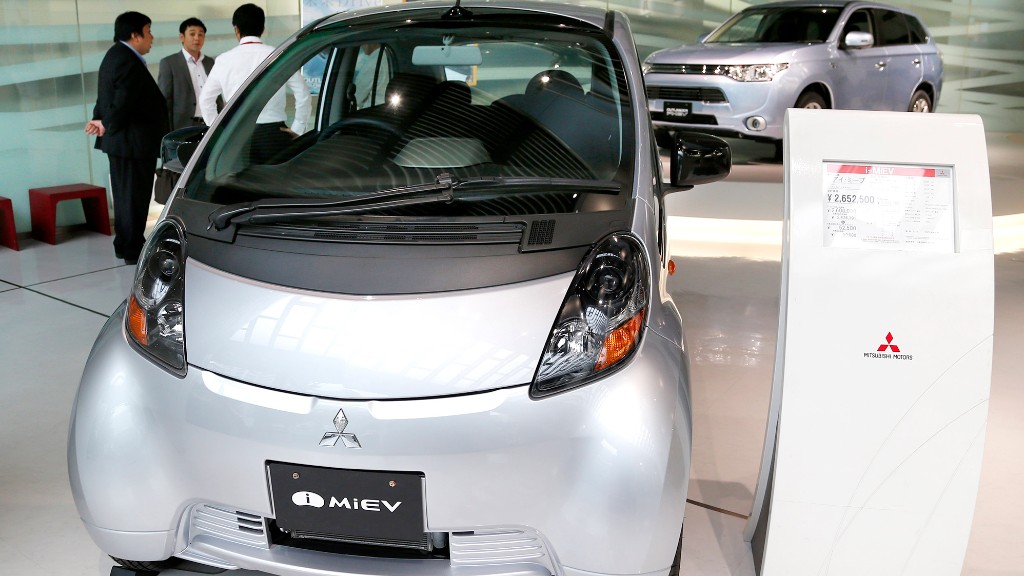 pay less 2014 electric hybrid car