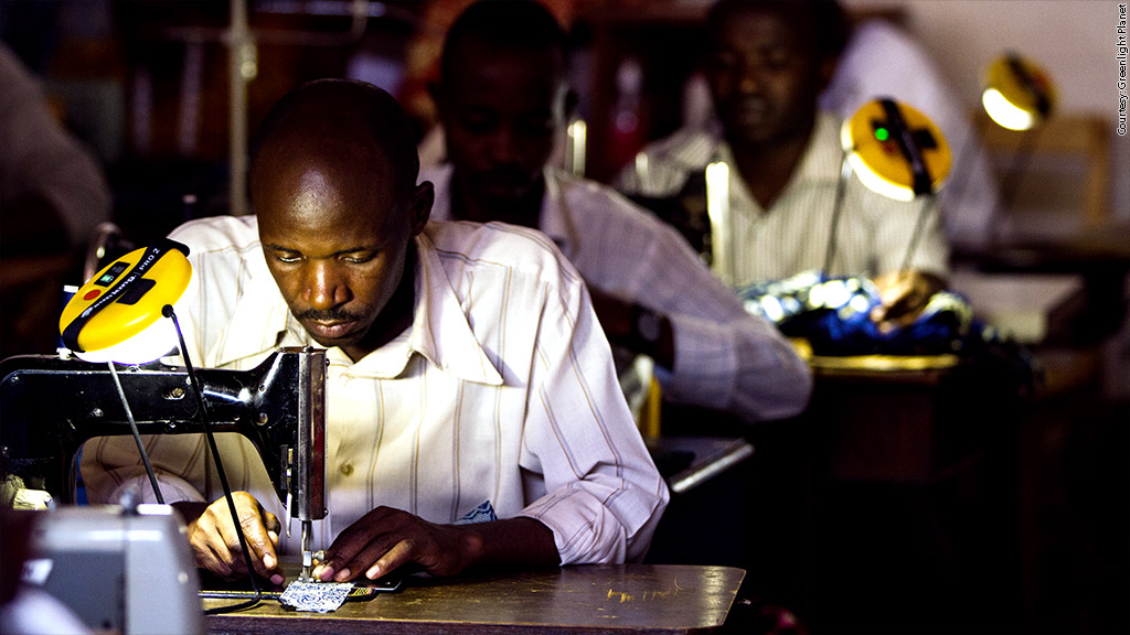 portable solar powered lamps