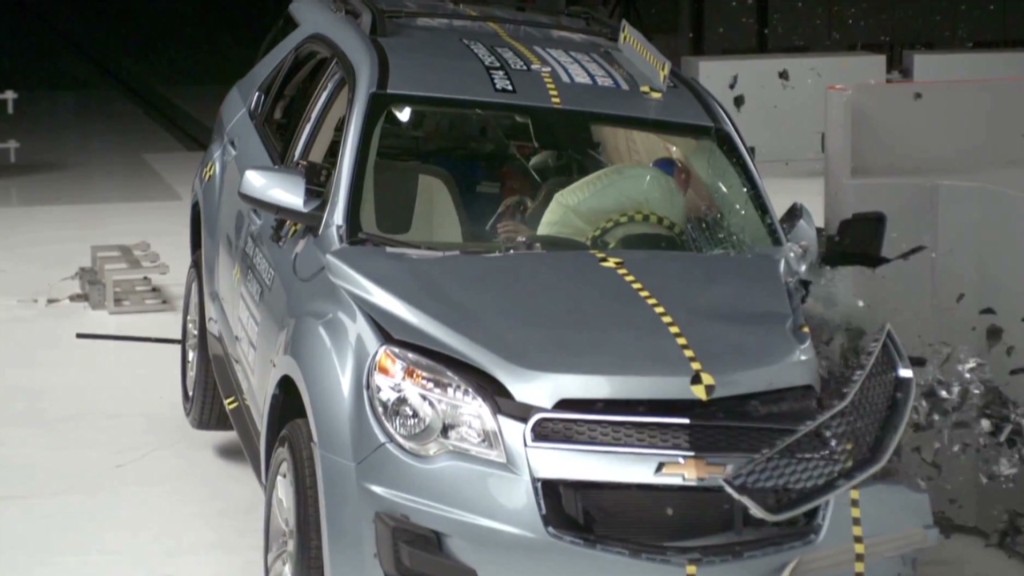 Watch GM SUVs pass crash test