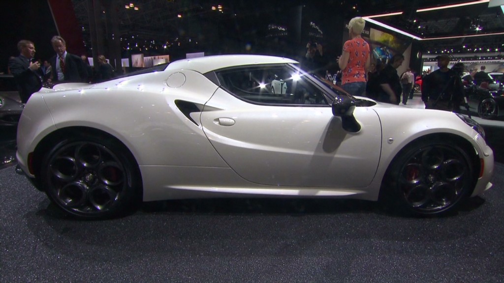 Alfa Romeo is back with new 4C
