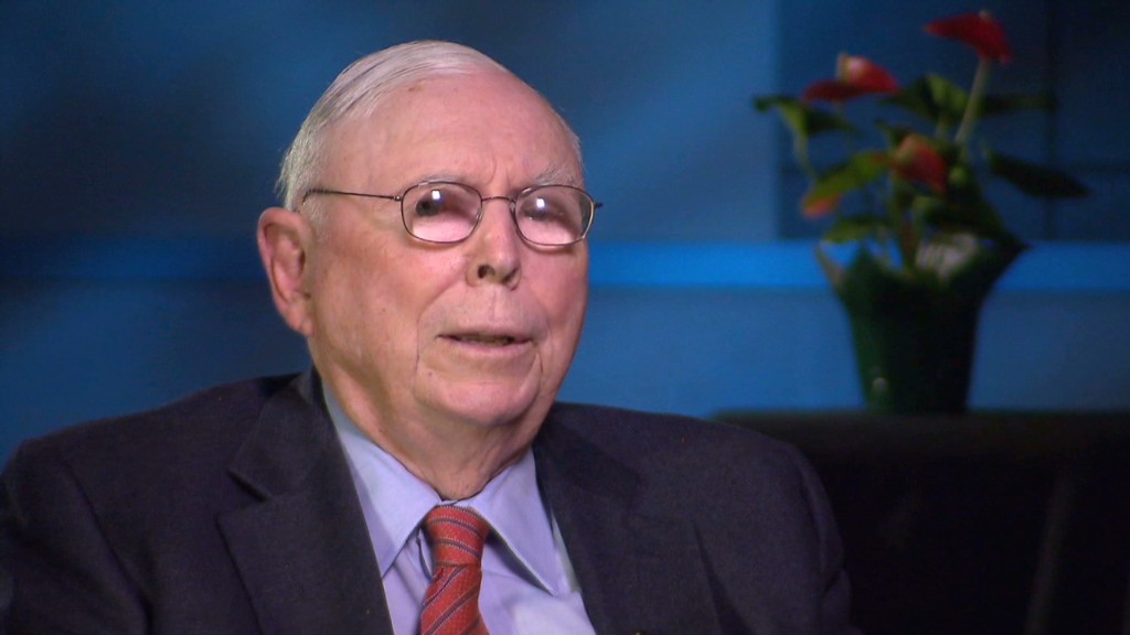 Charlie Munger: CEO pay is 'insane'
