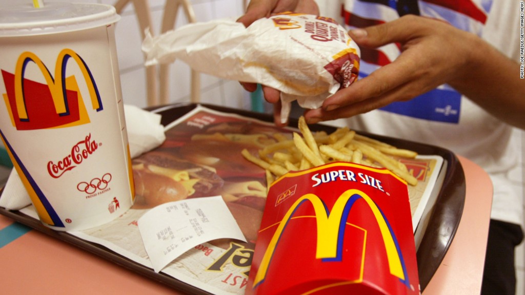 McDonald's CEO retires as sales dip