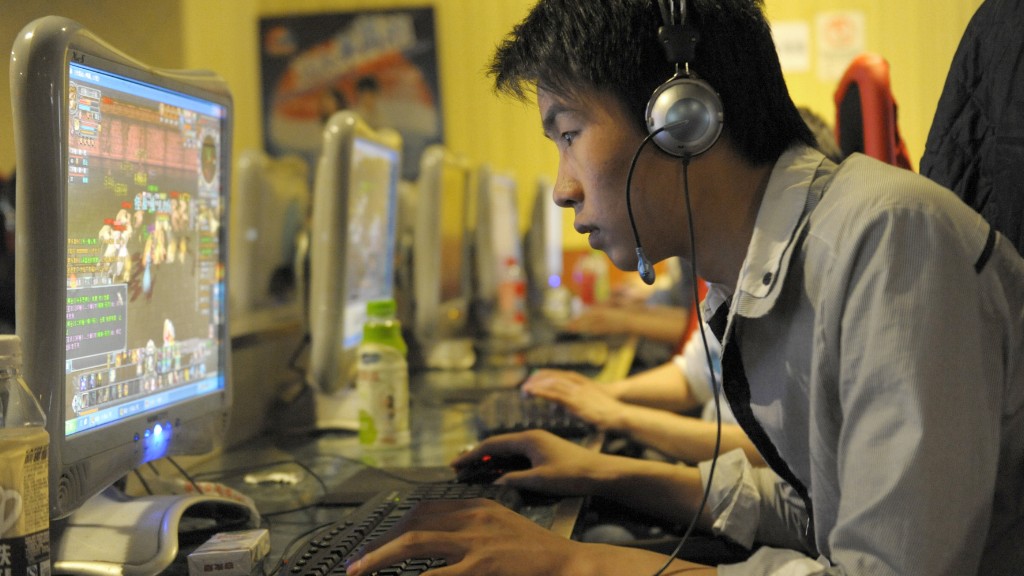 Chinese youth check in to internet rehab