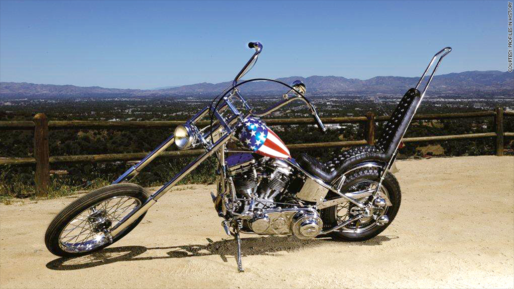 'Easy Rider' bike sells for $1.35 million